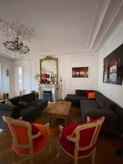 5 Bdr, 10 Ppl Georgous Typical Parisian Flat Appartement *