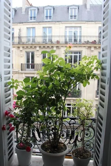 5 Bdr, 10 Ppl Georgous Typical Parisian Flat Apartment Paris